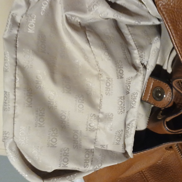 Michael Kors Brown Pebble Leather Bag. - Picture 10 of 12